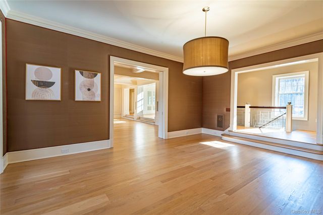 12 Cowdray Park Drive, Armonk, NY 10504