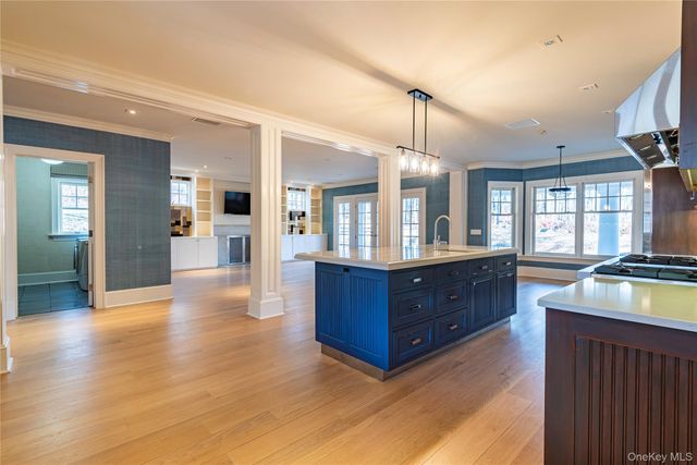 12 Cowdray Park Drive, Armonk, NY 10504