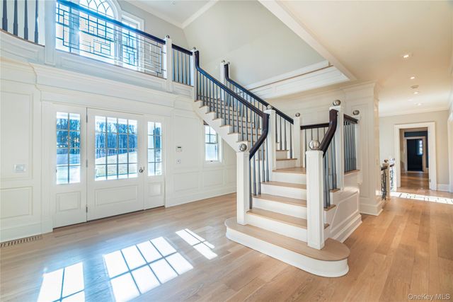 12 Cowdray Park Drive, Armonk, NY 10504
