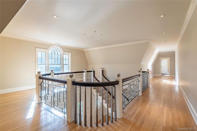 12 Cowdray Park Drive, Armonk, NY 10504