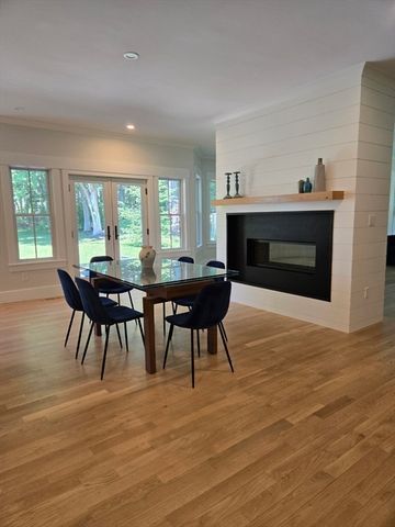 135 Williams Rd, Concord, MA 01742