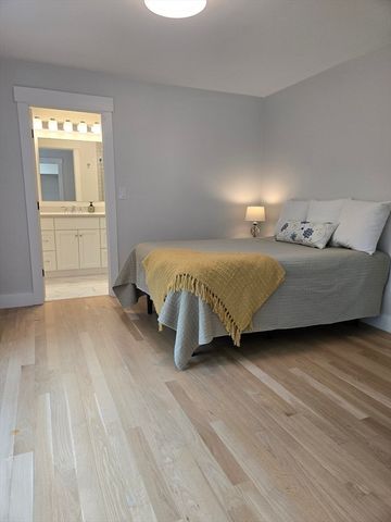 135 Williams Rd, Concord, MA 01742
