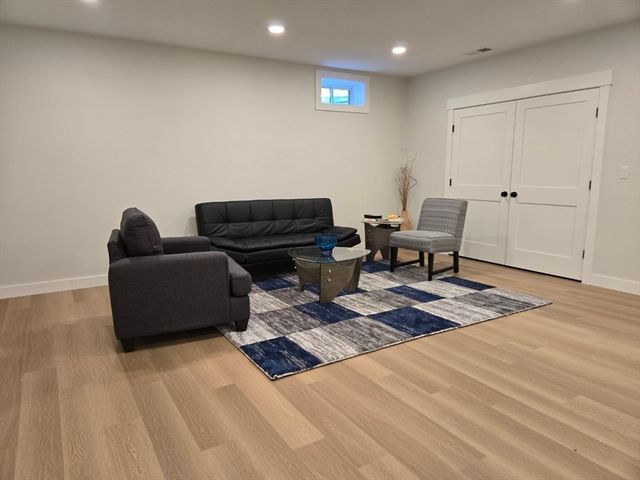 135 Williams Rd, Concord, MA 01742