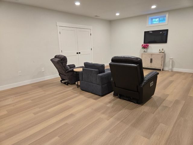 135 Williams Rd, Concord, MA 01742