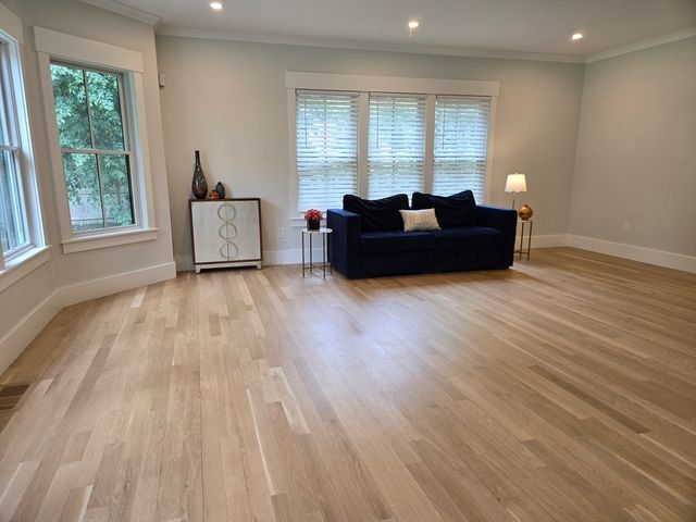 135 Williams Rd, Concord, MA 01742