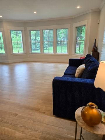 135 Williams Rd, Concord, MA 01742