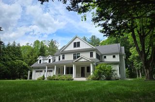 135 Williams Rd, Concord, MA 01742