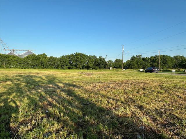 529 W Oak Street, Gunter, TX 75058