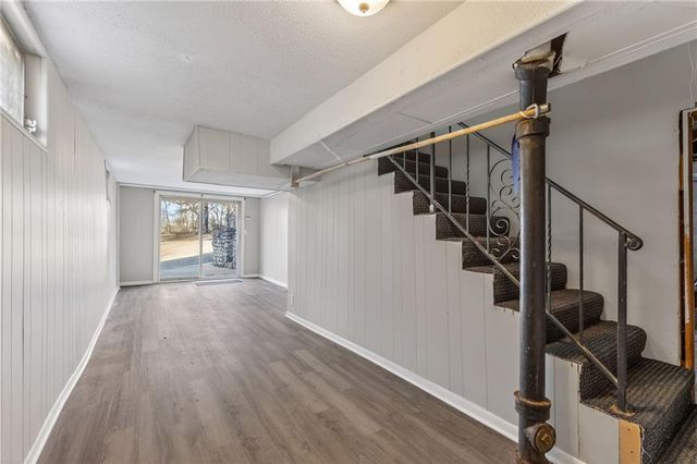 8727 E Lexington Avenue, Independence, MO 64053