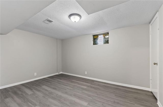 8727 E Lexington Avenue, Independence, MO 64053