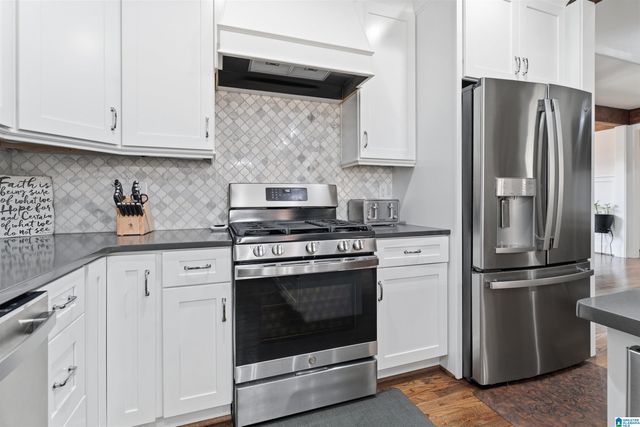 2092 GREY OAKS TERRACE, Pelham, AL 35124