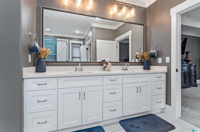 2092 GREY OAKS TERRACE, Pelham, AL 35124