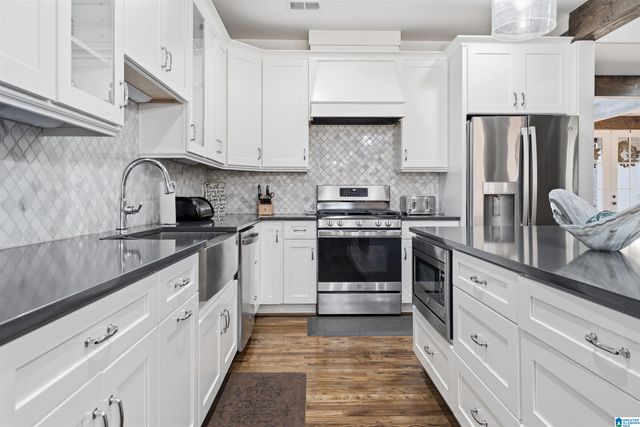 2092 GREY OAKS TERRACE, Pelham, AL 35124