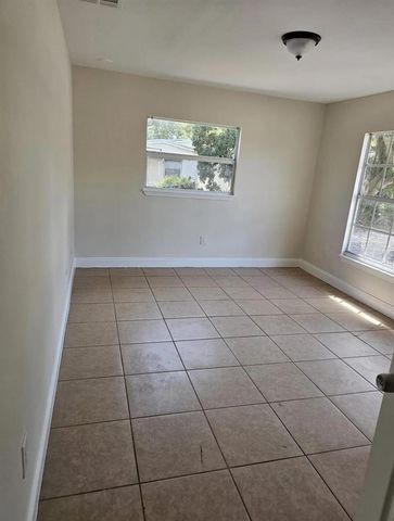 2013 SE Dock Street, West Palm Beach, FL 33401