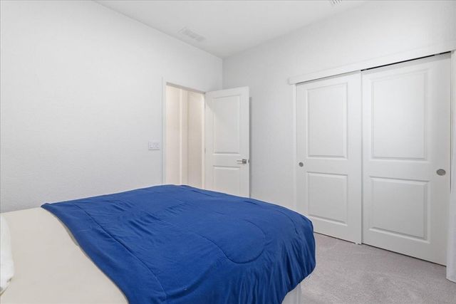 2240 Borealis Cir, Roseville, CA 95747