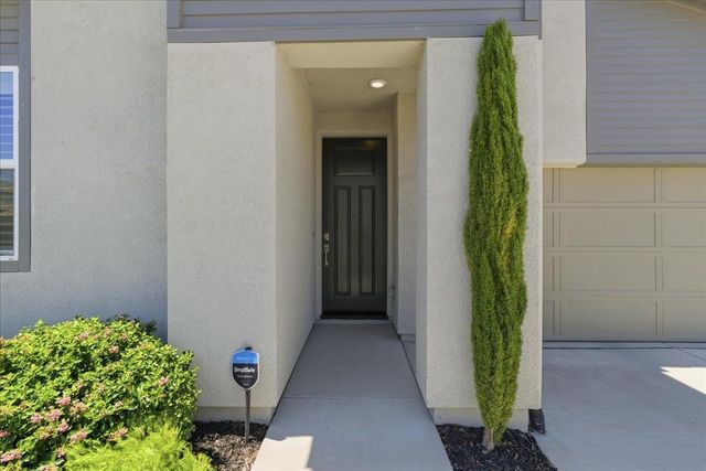 2240 Borealis Cir, Roseville, CA 95747