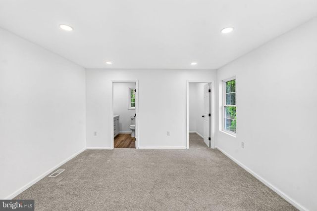 23 GLOUCESTER AVE, Lawnside, NJ 08045