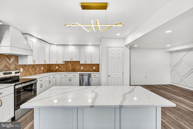 23 GLOUCESTER AVE, Lawnside, NJ 08045