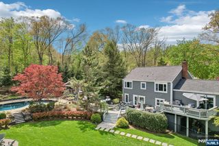 52 Stonefence Road, Oakland, NJ 07436