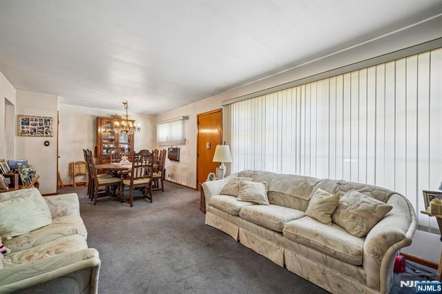 31 Michael Drive, Wayne, NJ 07470