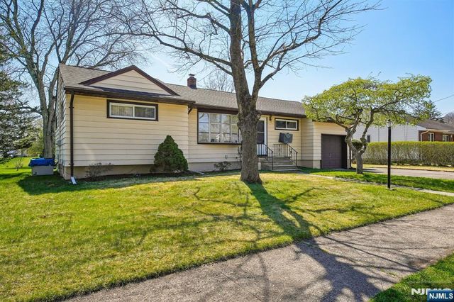 31 Michael Drive, Wayne, NJ 07470