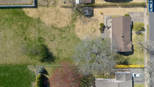 31 Michael Drive, Wayne, NJ 07470