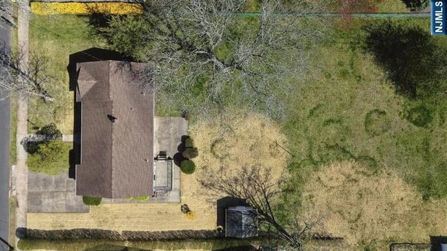 31 Michael Drive, Wayne, NJ 07470