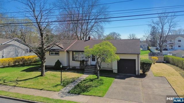 31 Michael Drive, Wayne, NJ 07470