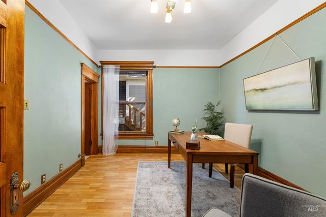 1005 N N 12th St, Boise, ID 83702