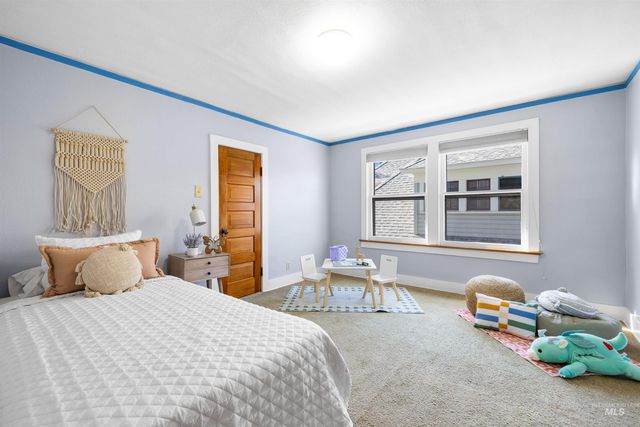 1005 N N 12th St, Boise, ID 83702