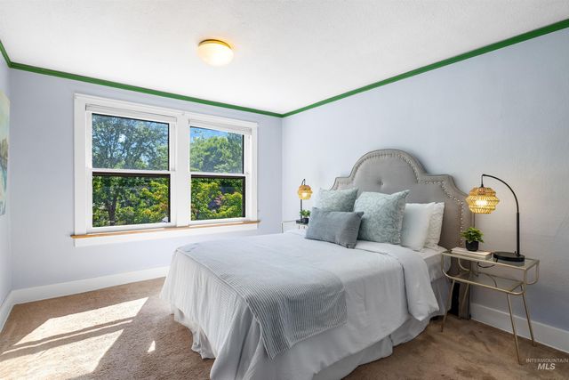 1005 N N 12th St, Boise, ID 83702
