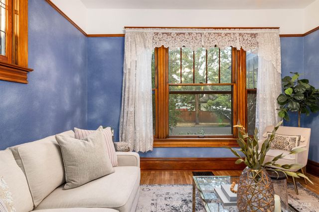 1005 N N 12th St, Boise, ID 83702