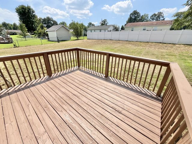 588 Joshua Dr, Clarksville, TN 37042