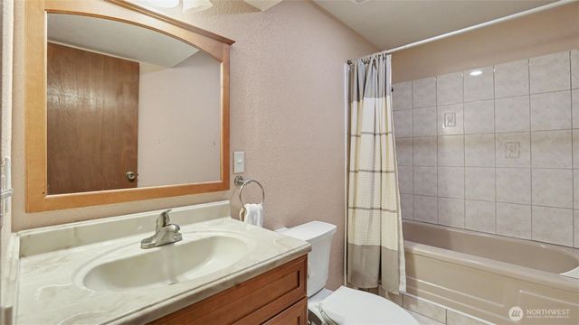 3208 SE 19th Court, Renton, WA 98058