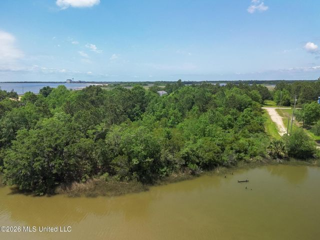 0 N Lake Drive, Bay Saint Louis, MS 39520