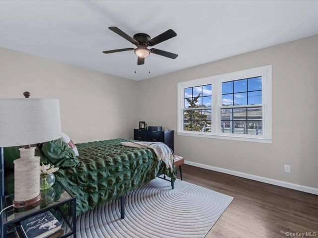 10514 Van Wyck Expressway, Richmond Hill S., NY 11419