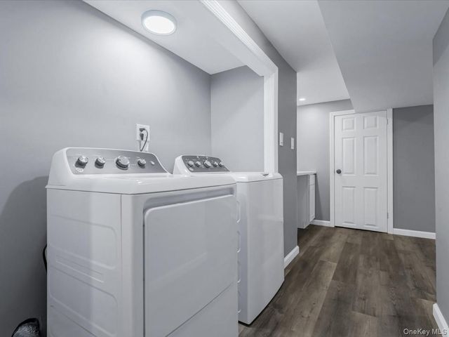 10514 Van Wyck Expressway, Richmond Hill S., NY 11419