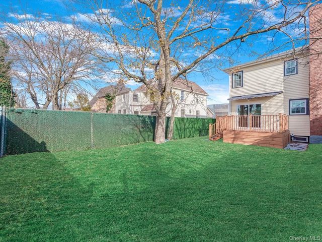 10514 Van Wyck Expressway, Richmond Hill S., NY 11419