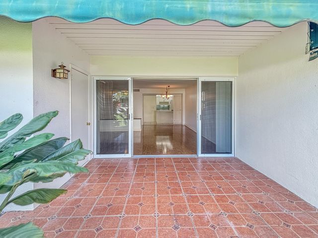 390 Golfview Road G, North Palm Beach, FL 33408