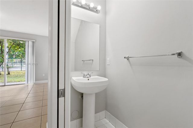 2551 SW 83rd Ave 107, Miramar, FL 33025