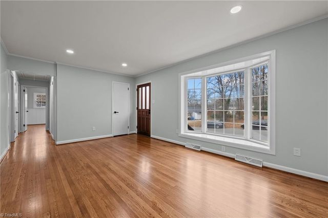 3202 James Place, Greensboro, NC 27405