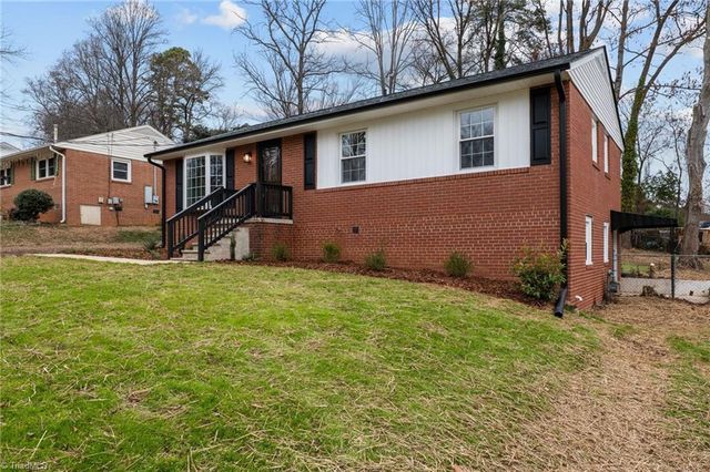 3202 James Place, Greensboro, NC 27405