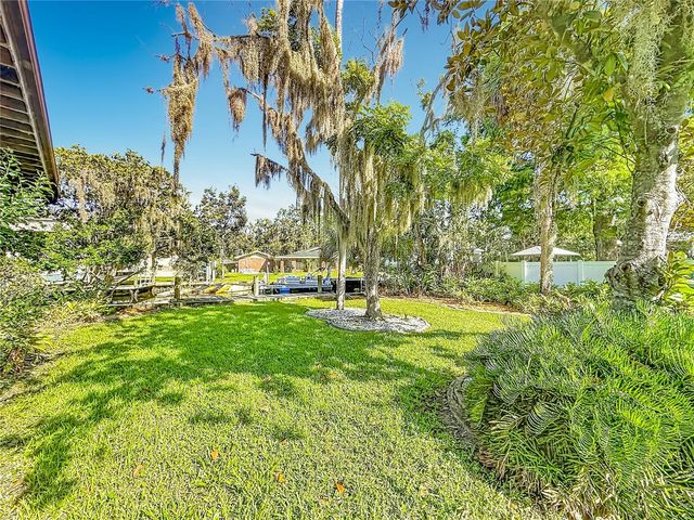 536 NW 9TH AVENUE, Crystal River, FL 34428