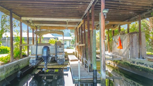536 NW 9TH AVENUE, Crystal River, FL 34428