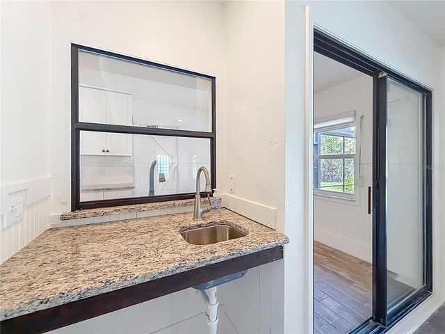 536 NW 9TH AVENUE, Crystal River, FL 34428