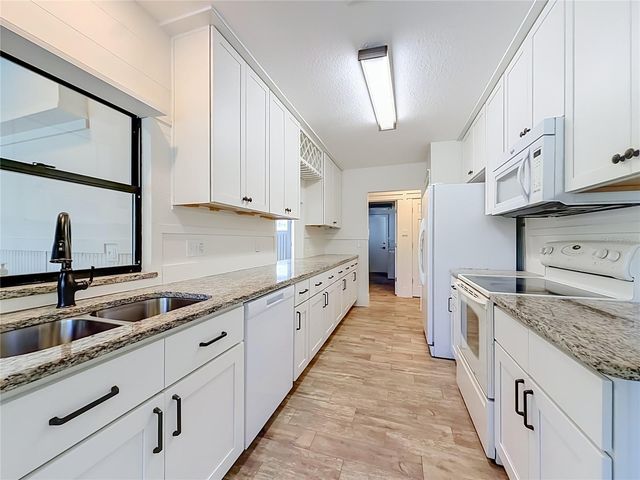 536 NW 9TH AVENUE, Crystal River, FL 34428