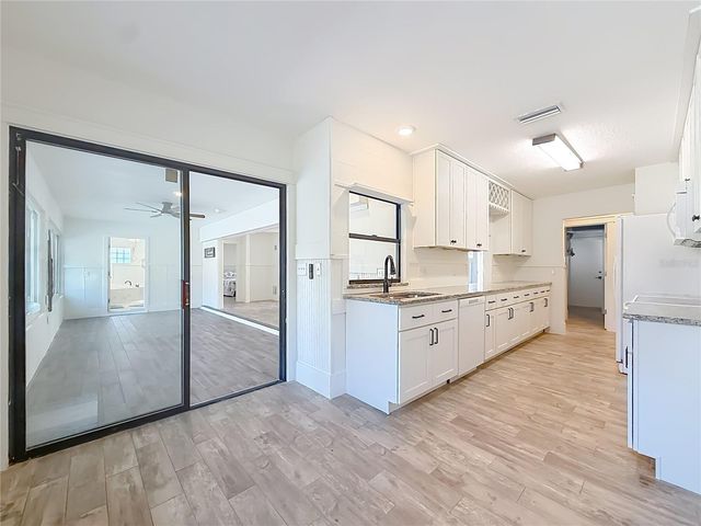 536 NW 9TH AVENUE, Crystal River, FL 34428