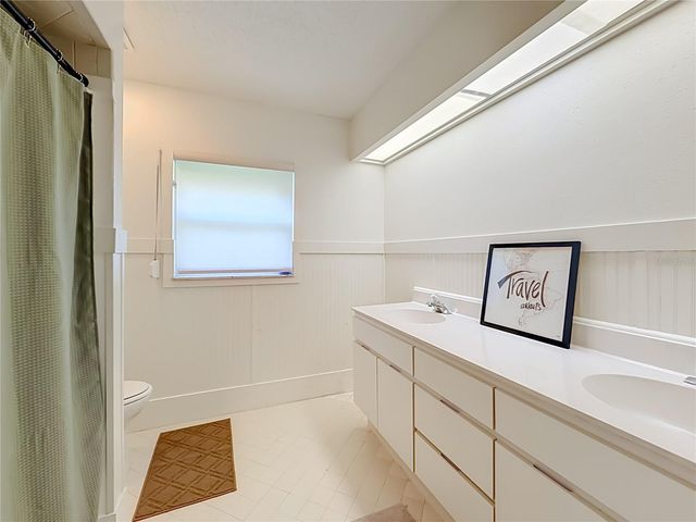 536 NW 9TH AVENUE, Crystal River, FL 34428