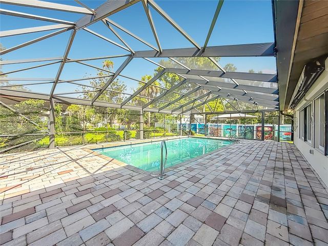 536 NW 9TH AVENUE, Crystal River, FL 34428