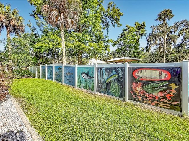 536 NW 9TH AVENUE, Crystal River, FL 34428